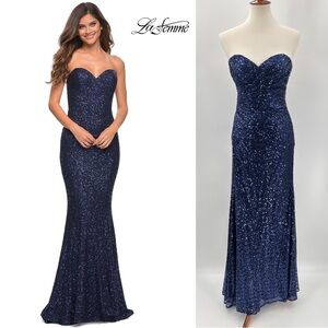 LA FEMME Strapless Sweetheart Luxe Sequin Gown Navy Formal Wedding Guest sz 4